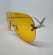 Load image into Gallery viewer, Oversize Aviators- Yellow

